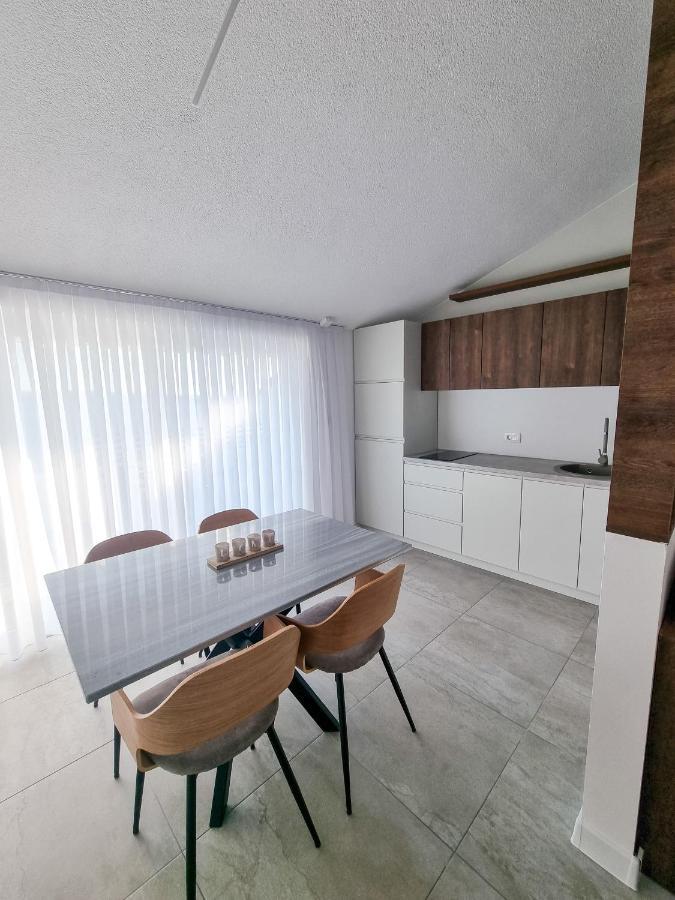 Adria Mare Crikvenica Exterior foto