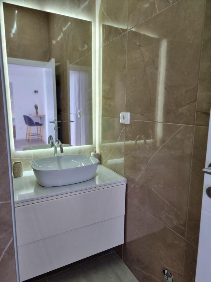 Adria Mare Crikvenica Exterior foto